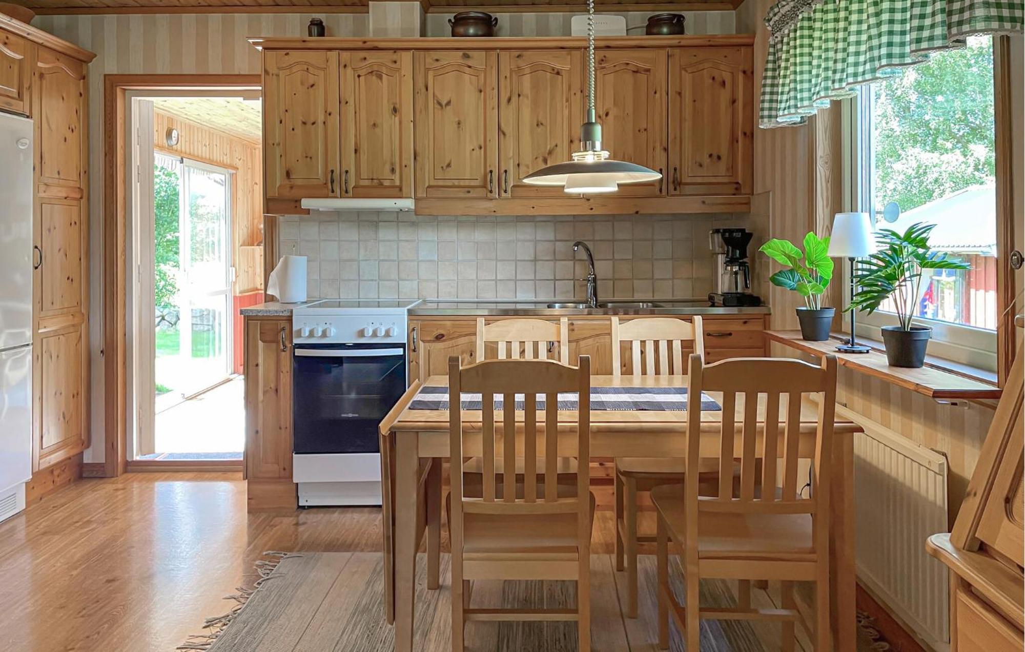 Semesterbostad 2 Bedroom Lovely In Varberg